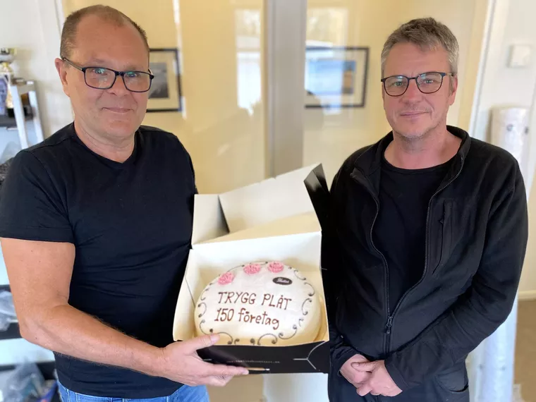Trygg plåt fortsätter att växa